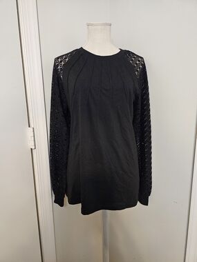 Women's Black Long Lacey Sleeved Top